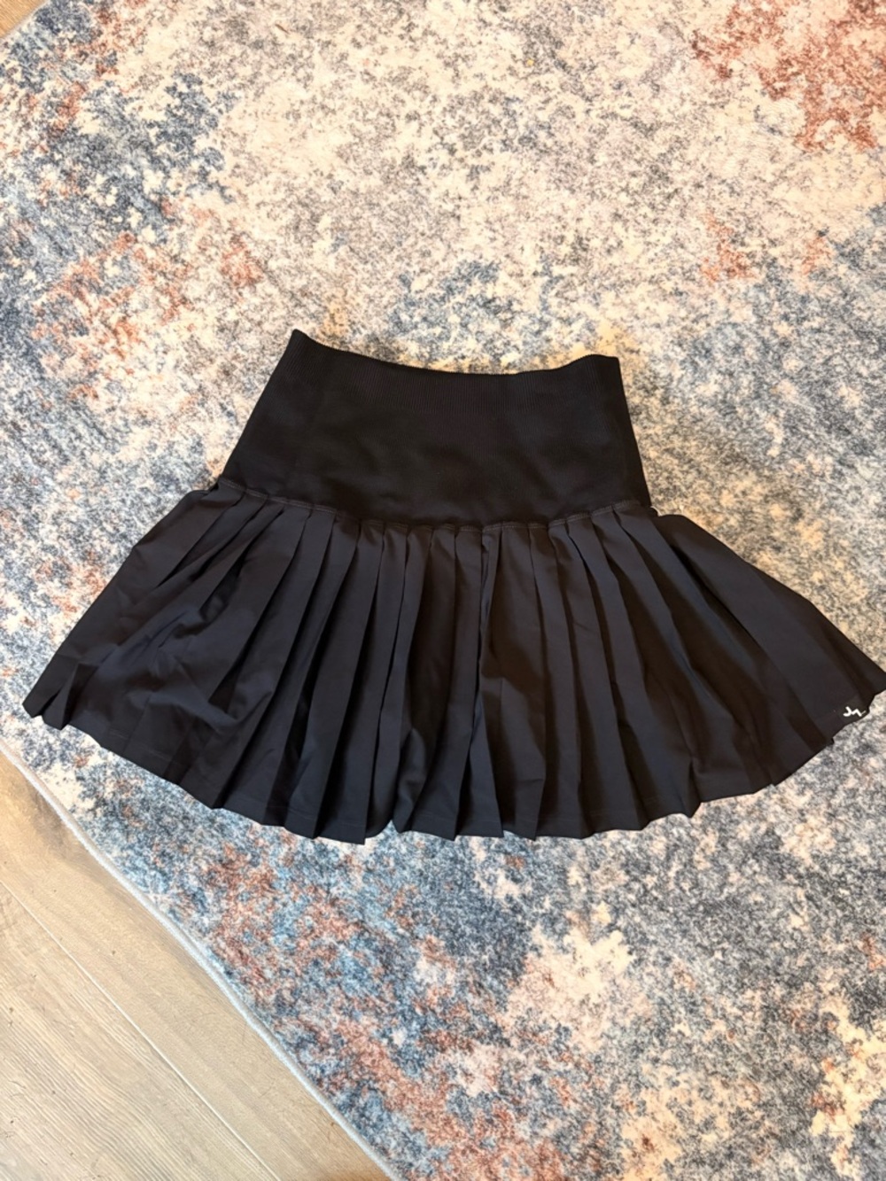 Black target joy lab extra small skort